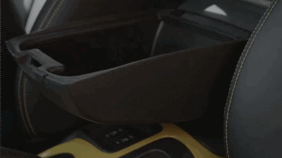 日产为了不让你开车打电话,出了个主意