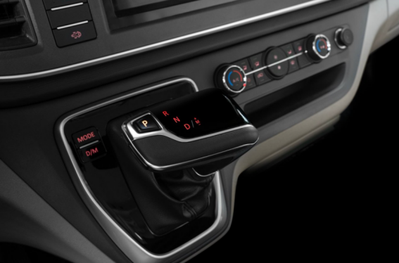 上汽大通新途V80 9AT上市 14.03万元起