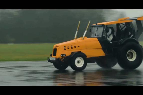 视频：疯狂的拖拉机 500bhp 5.7升V8发动机最快速度130km/h