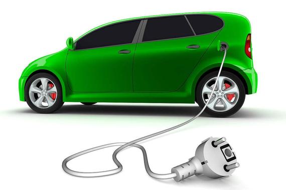 国务院：扩大新能源汽车领域开放 大幅度降低进口税率