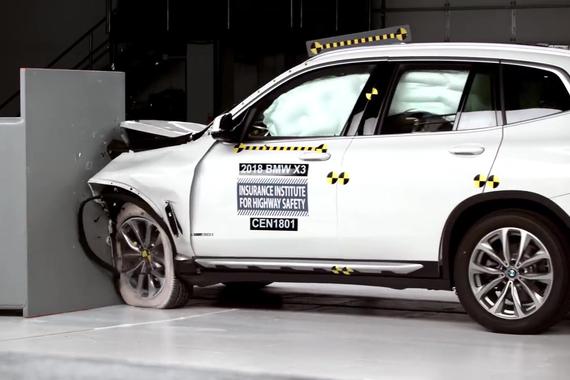 视频：宝马新一代X3 IIHS安全测试获评最佳
