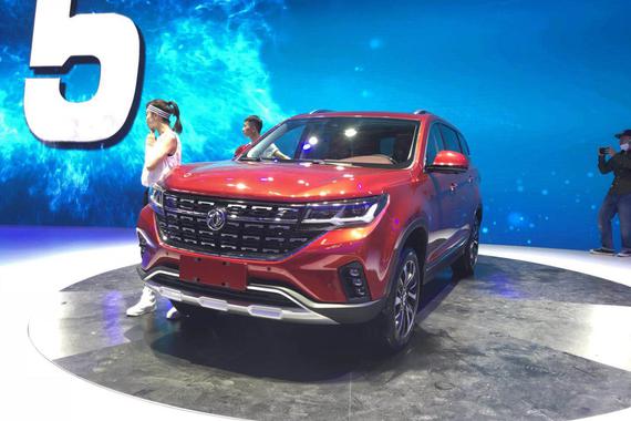 2018北京车展探馆：东风风行T5展车