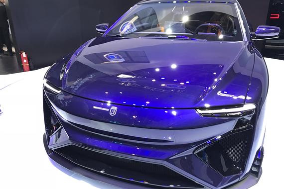 2018北京车展：爱驰携两款新车亮相