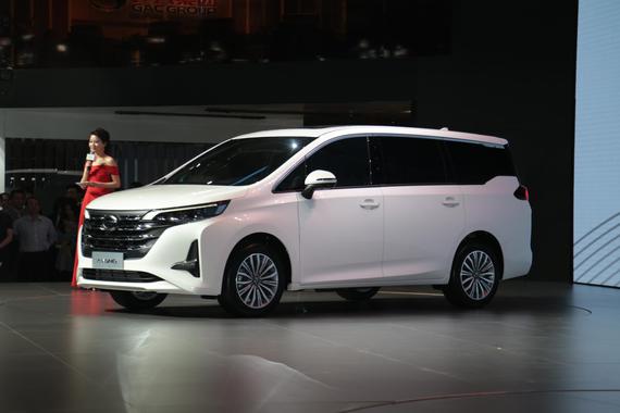 2018北京车展：广汽传祺携新款MPV亮相