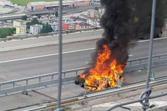 特斯拉事故致死 瑞士检察机关介入调查