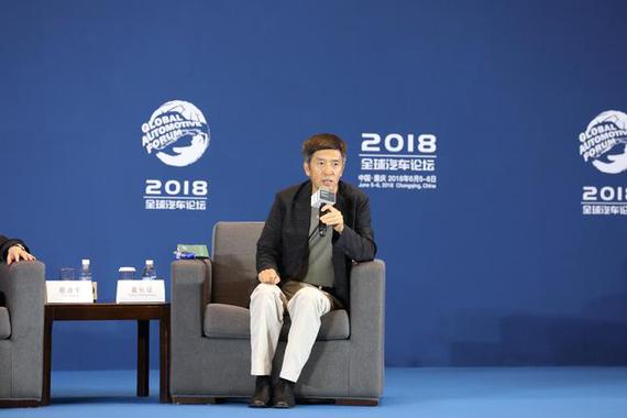 董长征:技术趋势变革 不勒紧裤腰带很难打赢