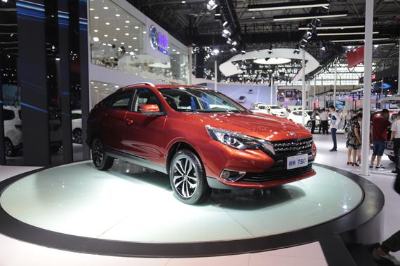 2018重庆车展：2018款启辰T90亮相