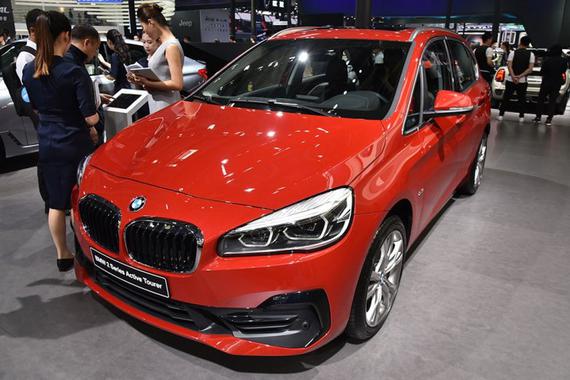 新款宝马2系旅行车上市 售价22.48-30.68万