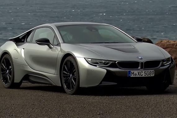 新款宝马i8细节展示，敞篷or硬顶你更爱哪款？