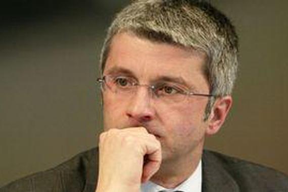 施泰德难回奥迪 “救火队长”斯科特有志留任CEO