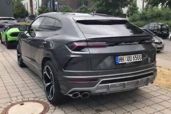 地表最强SUV 实拍兰博基尼Urus