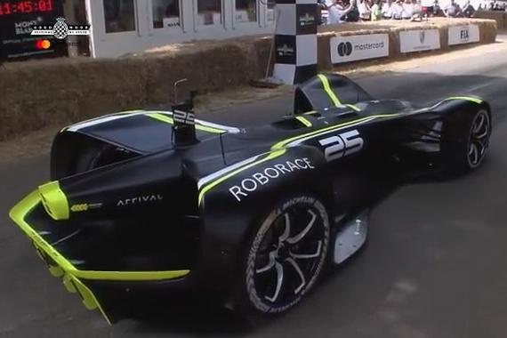 黑科技！电动无人驾驶车领跑古德伍德赛