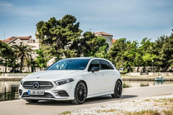 豪华两厢掀背车 梅赛德斯奔驰新A级轿车