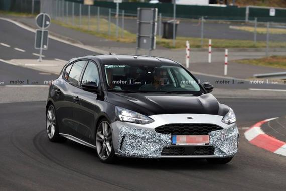 新福克斯ST谍照曝光 增加自动变速箱