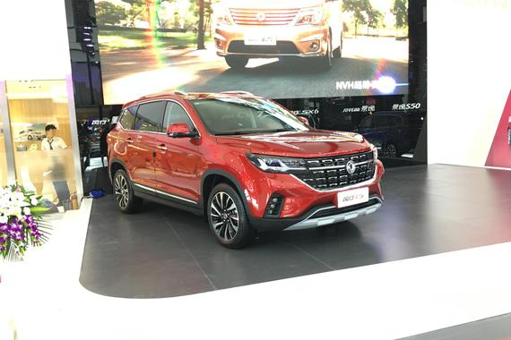 2018成都车展探馆 东风风行T5实车亮相