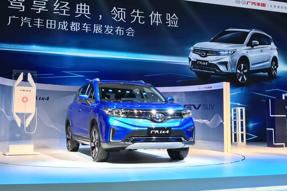 2018年成都车展：广汽丰田ix4正式首发