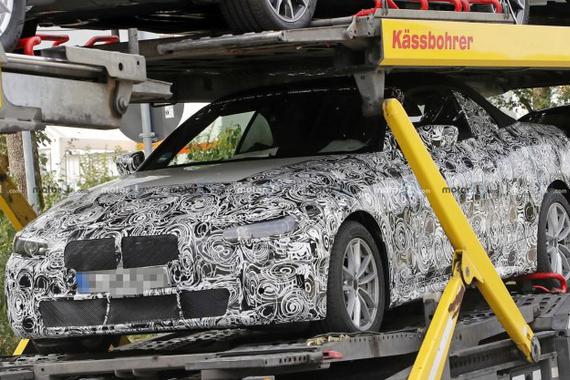 全新宝马4系敞篷版谍照曝光 软顶敞篷设计