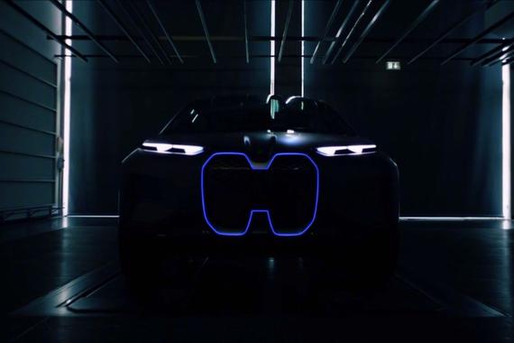 宝马Vision iNEXT 概念车 最新预告片