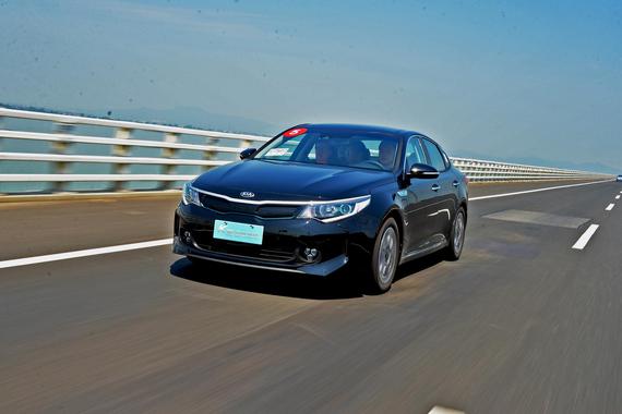 日常通勤/高速长途均能胜任 试驾起亚K5 PHEV