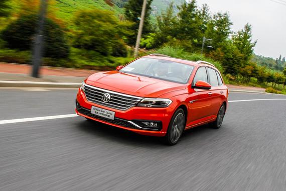 试驾上汽大众朗逸两厢版