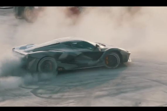 极致酷炫! 法拉利LaFerrari激情漂移