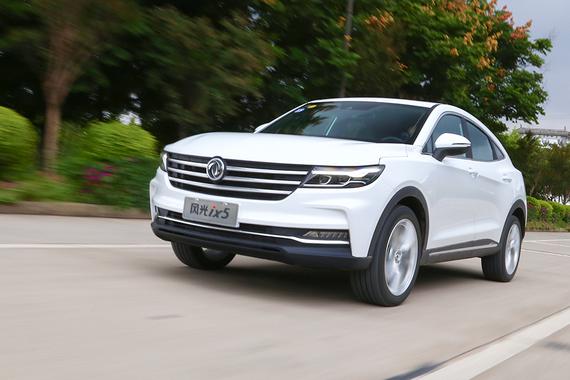 颜值至上的轿跑型SUV　试驾东风风光ix5