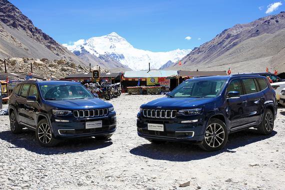 珠峰下不惧高海拔，Jeep大指挥官环中国行