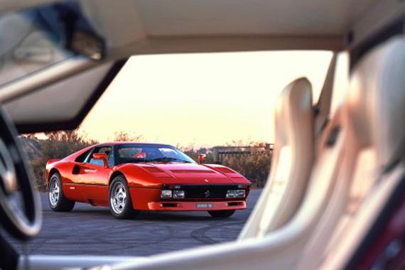 法拉利288GTO漂移秀 一匹撒欢的红骏马