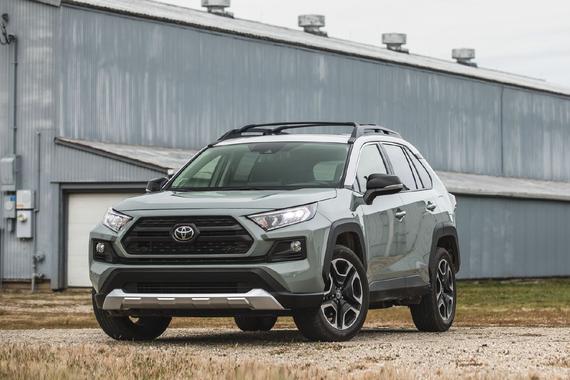2019款丰田 RAV4 颜值大涨变硬汉