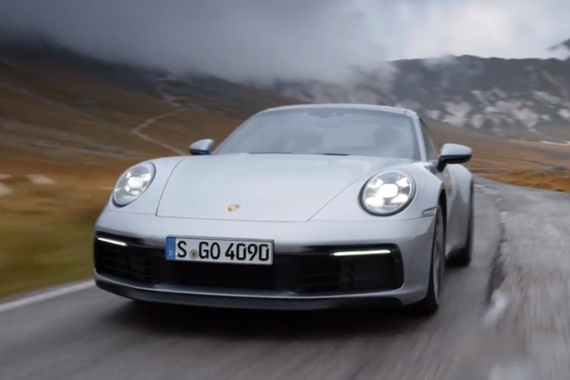 姿态与性能兼得！2020款保时捷911 Carrera 4S