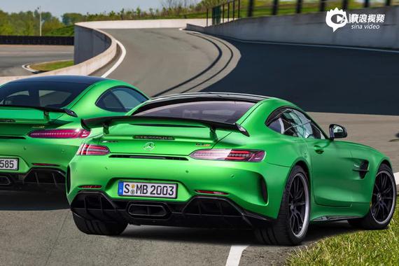 视频：哪里不一样？梅赛德斯-奔驰 AMG GT新老对比