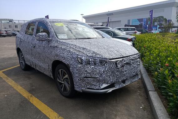 比亚迪秦系列SUV谍照曝光 或定位于紧凑级