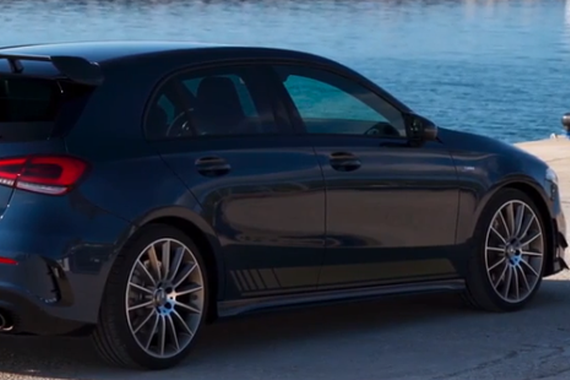 性能小钢炮 2019梅赛德斯-奔驰 A35 AMG