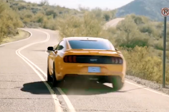 最美肌肉车之争 福特野马对战雪佛兰科迈罗