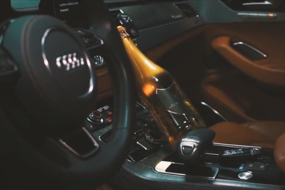 身披“金甲圣衣”！限量 50 台的 S8 Exclusive Concept S8