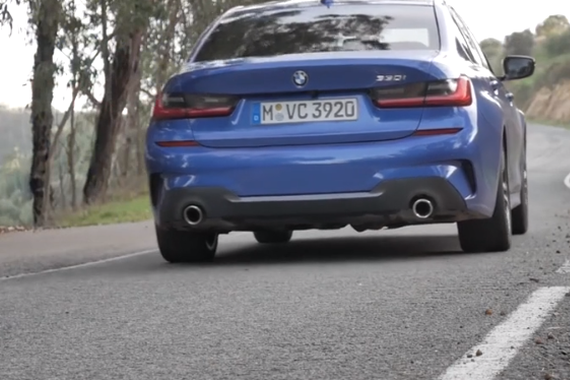 全新宝马330i的弹射起步 百公里加速快0.4秒！