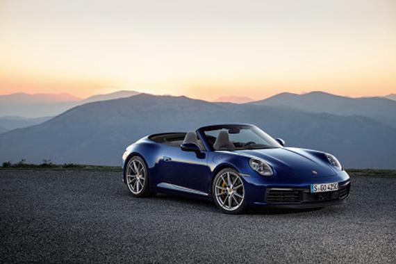 优雅的敞篷蛙 Porsche 992 Cabriolet