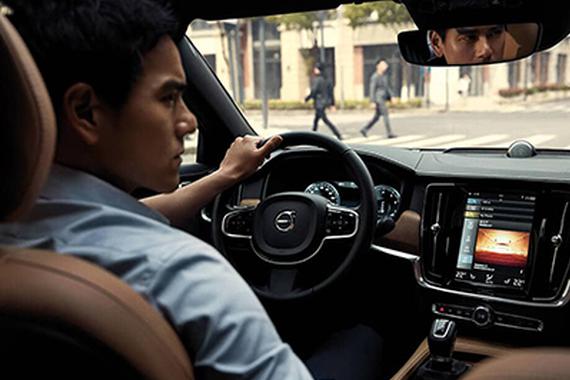 沃尔沃主动召回20多万辆汽车以解决燃油泄漏问题