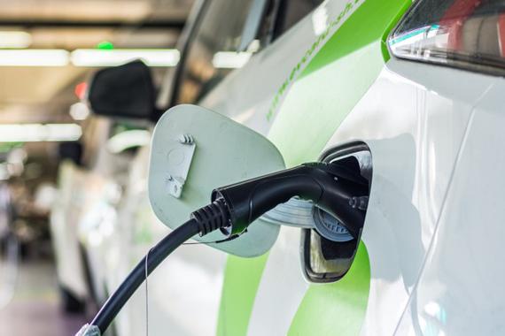 美汽车协会：严寒使电动汽车续航降低41%