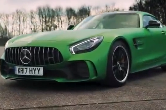 AMG GTR VS 战神GTR加速之战，巅峰对决谁主沉浮！