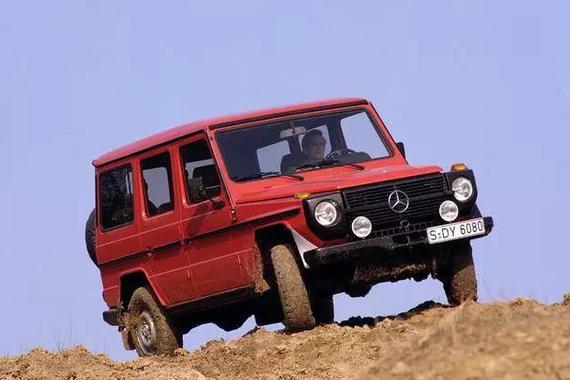 硬派越野车的诞生记！1979年初代奔驰G级测试视频