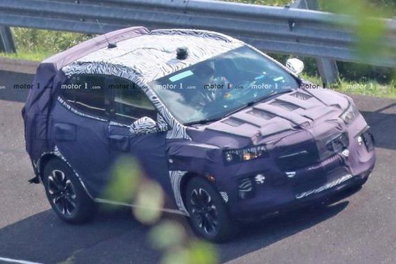 全新昂科拉谍照曝光 采用家族最新设计