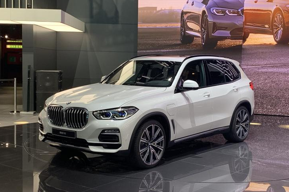2019日内瓦车展：全新宝马X5 xDrive45e亮相