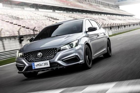 名爵6新能源TROPHY版官图 ，于四月上市