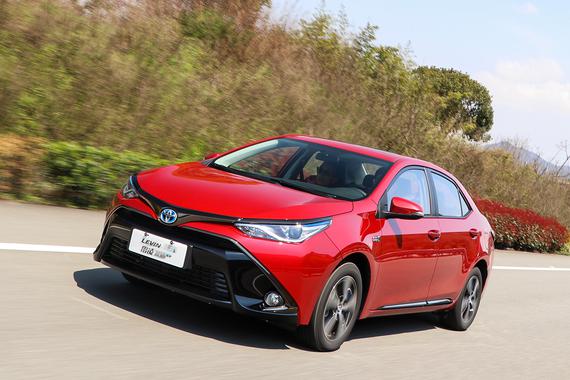 多一种节能出行方式 试驾雷凌双擎E+