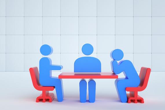 何小鹏：目前电动汽车发展仍处于成长期