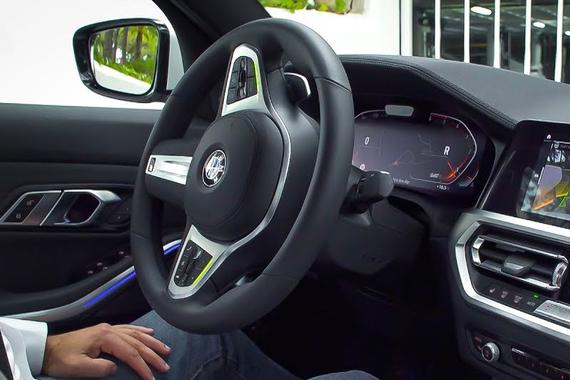 全新2019宝马3系展示自动倒车助手