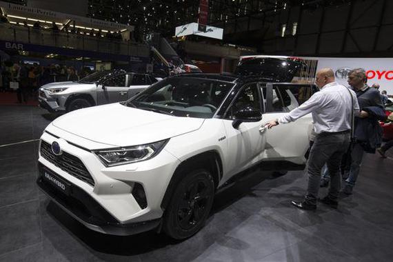 纯电动快速市场化挤压混动空间：丰田开放2万项专利无偿使用