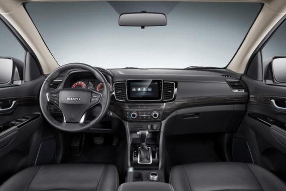 搭载6AT变速箱 江西五十铃铃拓内饰官图