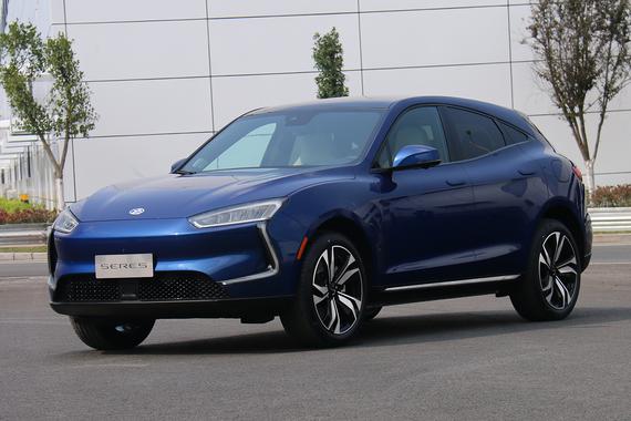 数据亮眼,实拍金康SERES SF5